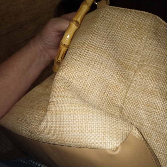 LG Bueno bag detachable accessories! - Picture 13 of 16